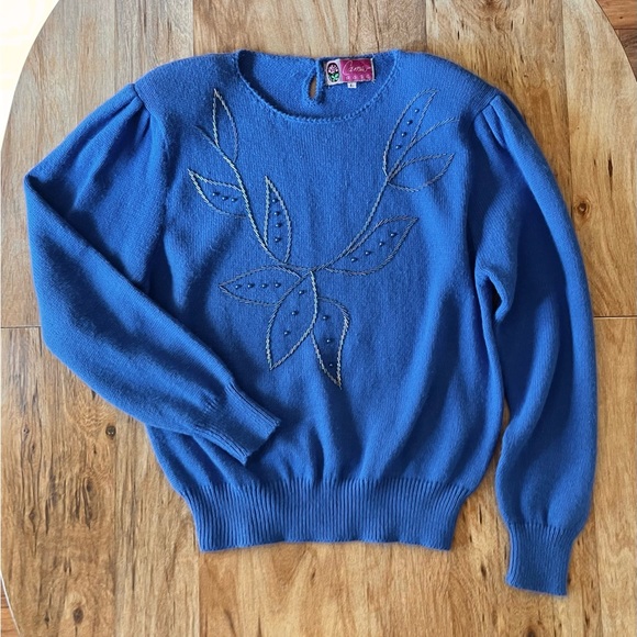 Vintage Sweater - Picture 2 of 8